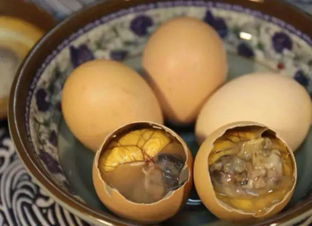 活珠子与毛鸡蛋的区别_直播间卖的活珠子能吃吗_活珠子营养价值