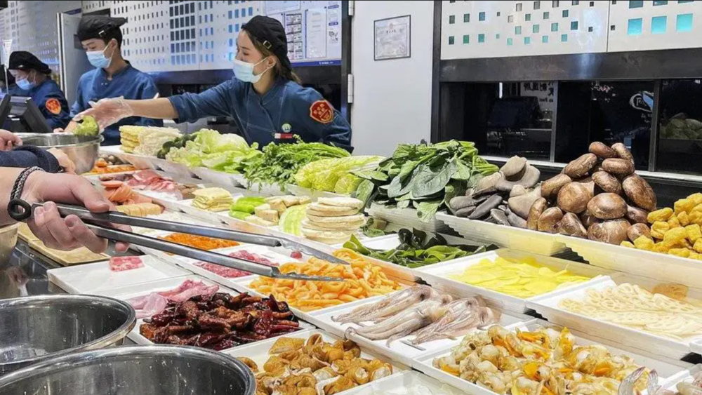 快手可灵AI商业化_快手AI单品年赚10亿目标_快手带货怎么做?