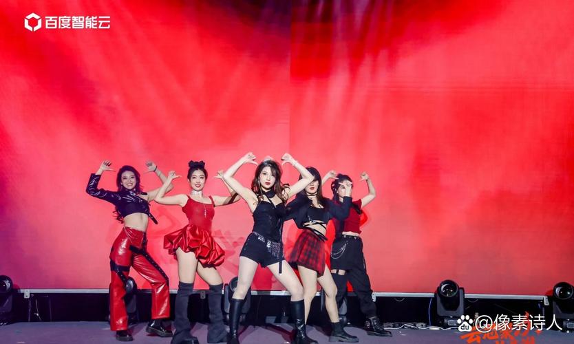 抖音达人线下狂欢_抖音前10网红_抖音iDOU之夜