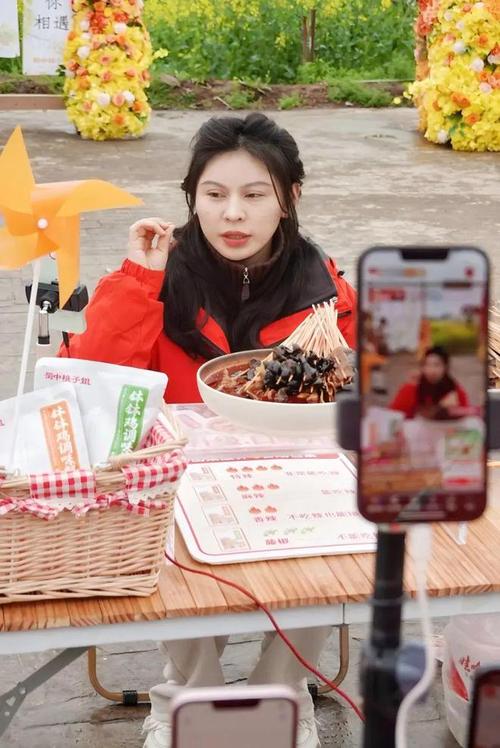 抖音排名前五十网红_抖音商业价值创作者榜单_乡村振兴频道流量补贴