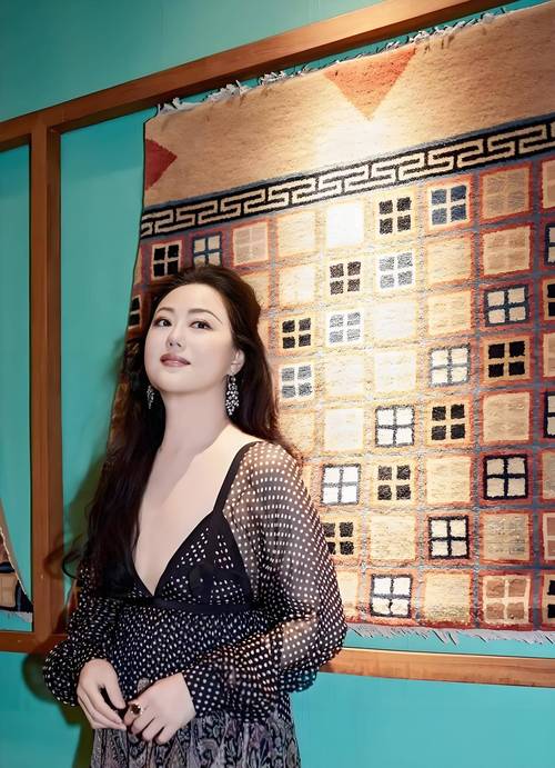 章小蕙直播带货_小红书网红带货是真的吗_初代名媛章小蕙带货能力