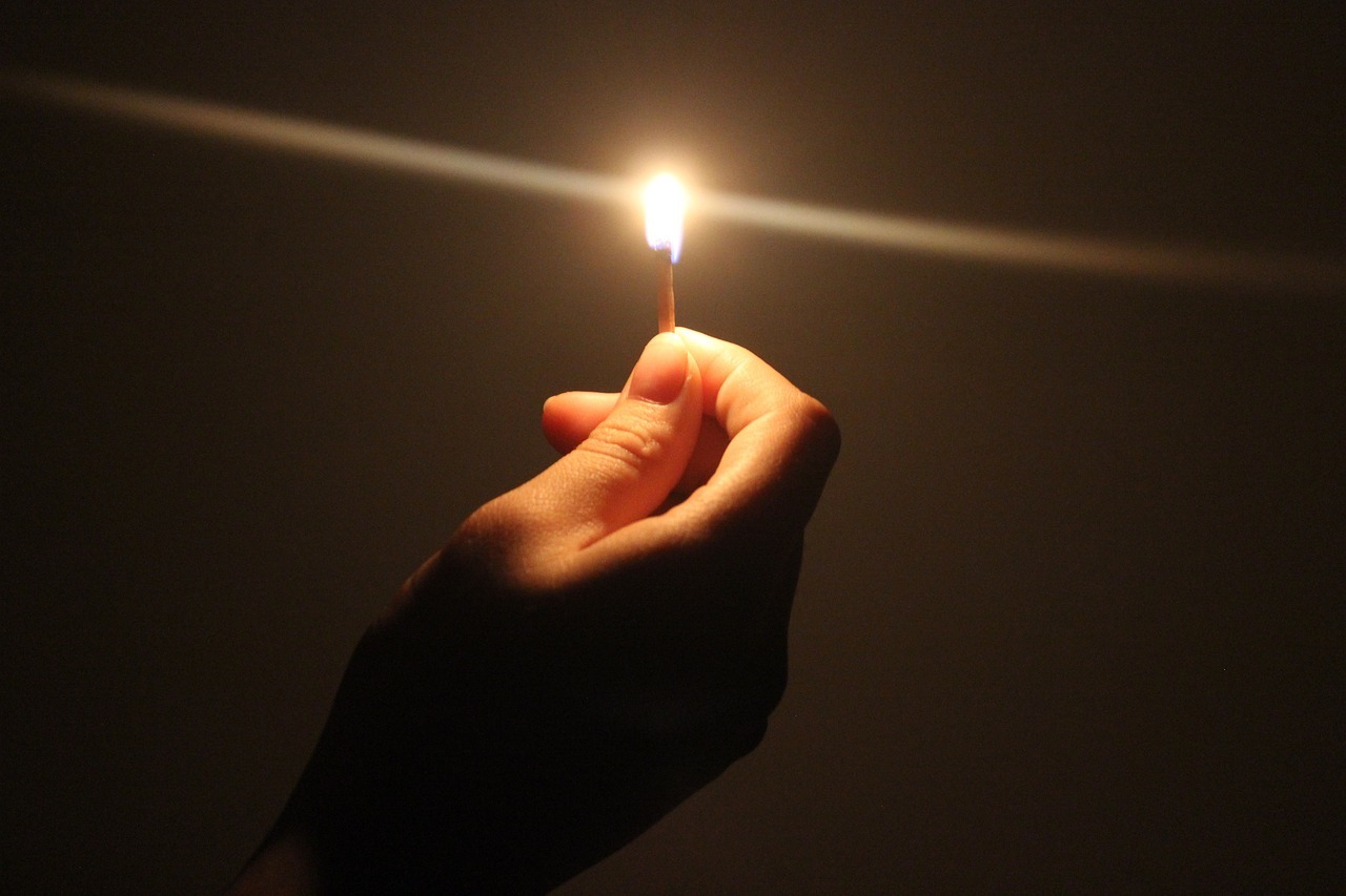 小红书直播下载飙升！TikTok难民涌入，1天涨粉2万秘诀公开